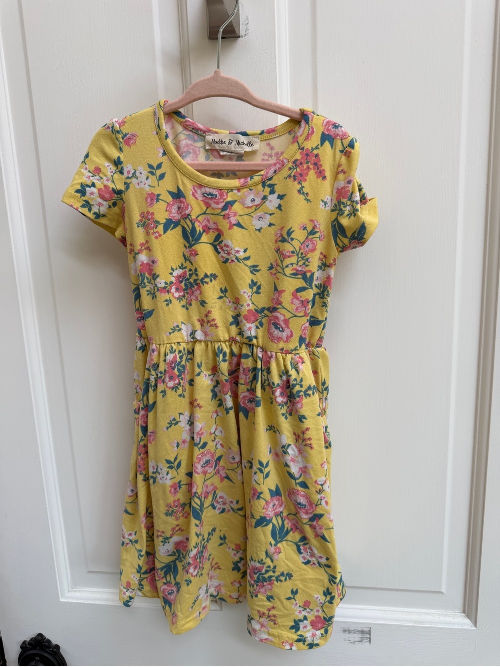 Maddie & Michelle Girls 4 Yellow Floral Short Sleeve Comfortable Flowy Dress